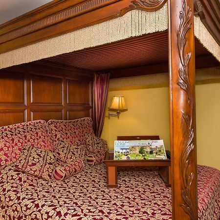 Talwood Manor B&B פורט קולבורן מראה חיצוני תמונה