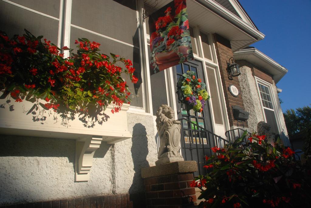 Talwood Manor B&B פורט קולבורן מראה חיצוני תמונה