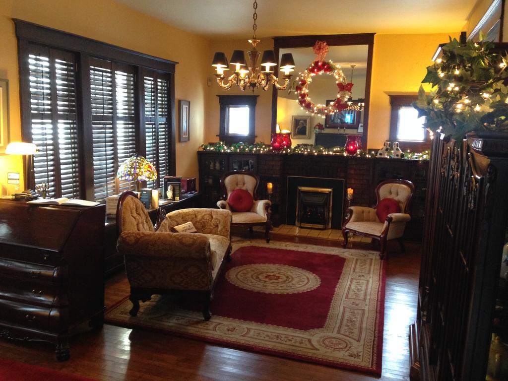 Talwood Manor B&B פורט קולבורן מראה חיצוני תמונה