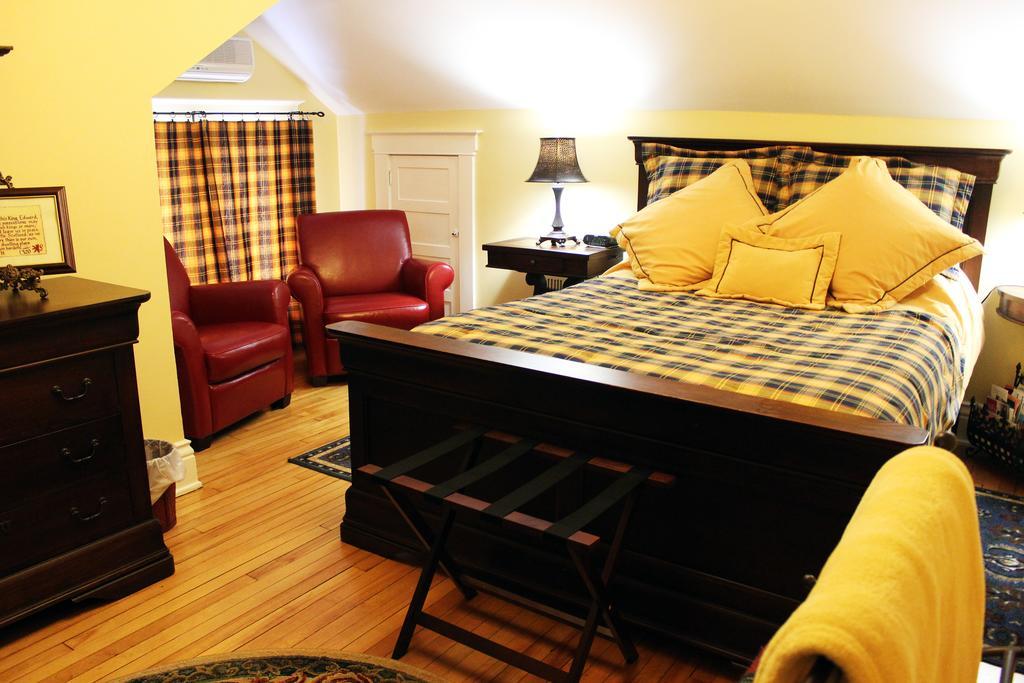 Talwood Manor B&B פורט קולבורן חדר תמונה