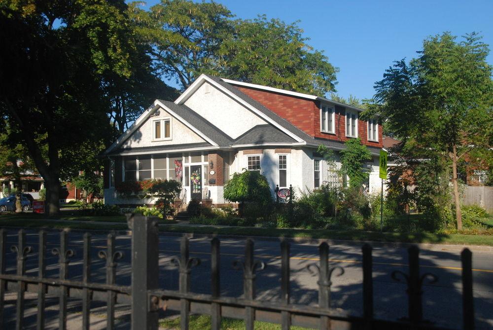Talwood Manor B&B פורט קולבורן מראה חיצוני תמונה
