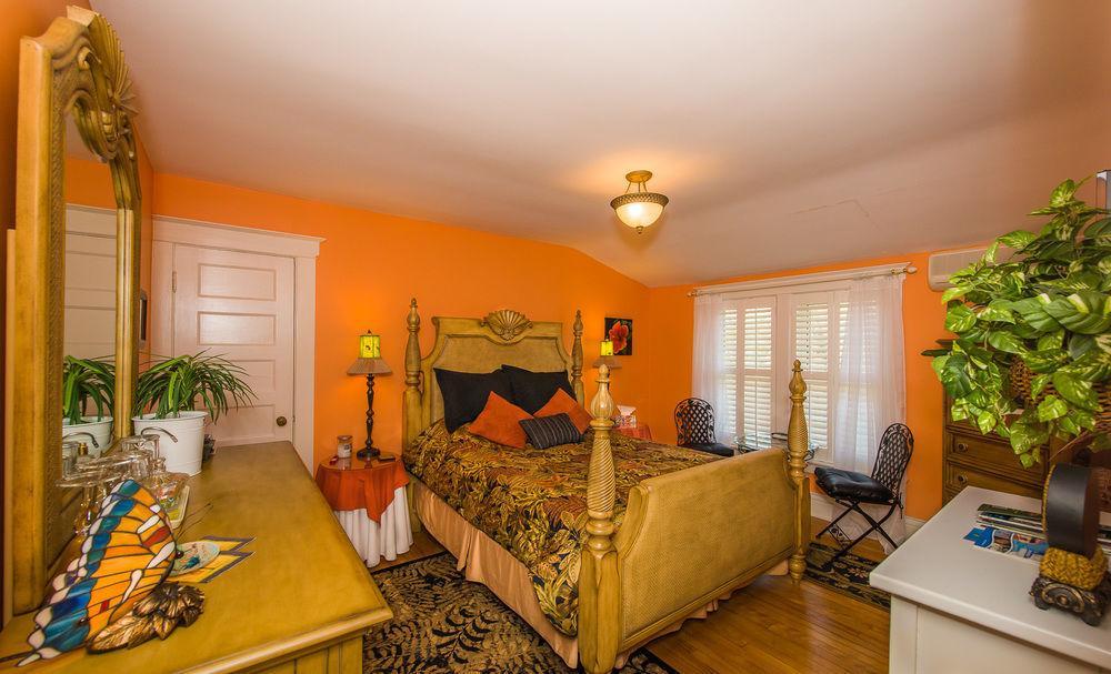 Talwood Manor B&B פורט קולבורן מראה חיצוני תמונה
