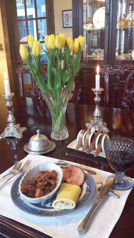 Talwood Manor B&B פורט קולבורן מראה חיצוני תמונה